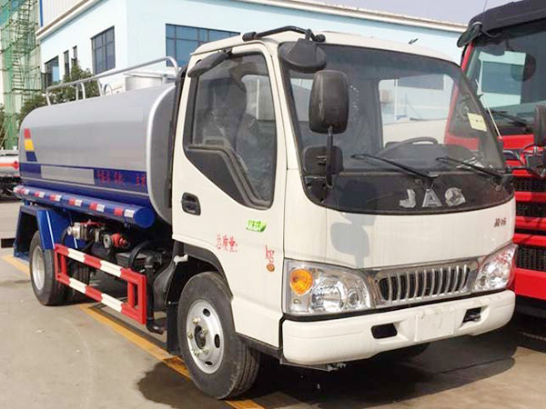 江淮10噸綠化灑水車(chē)