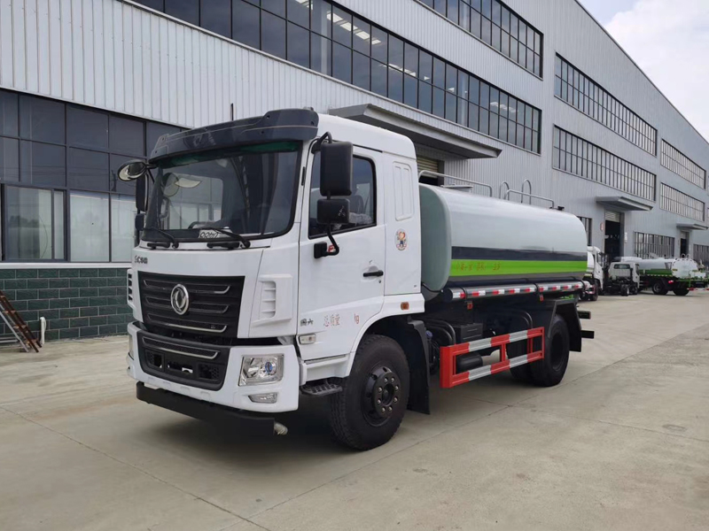 東風華神12噸多功能灑水車