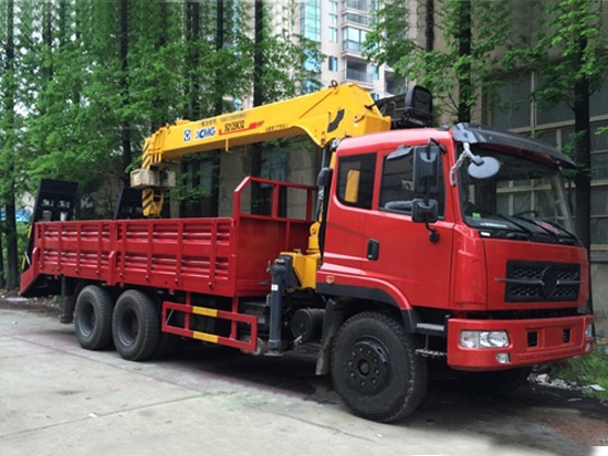 楚風(fēng)后雙橋隨車(chē)吊