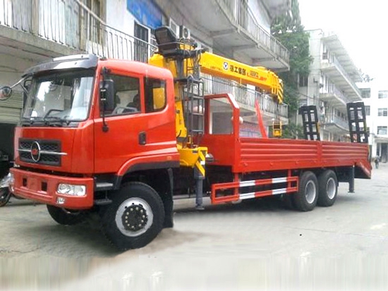 楚風(fēng)后雙橋隨車(chē)吊