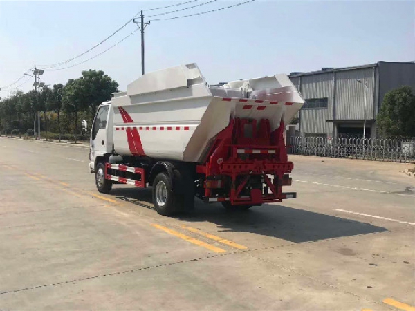五十鈴100p國六無泄漏后高位掛桶壓縮垃圾車