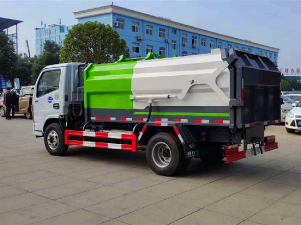 東風(fēng)小多利卡國六5方側(cè)裝壓縮垃圾車