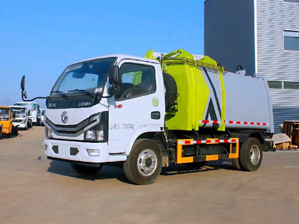 東風小多利卡國六6方側裝壓縮垃圾車