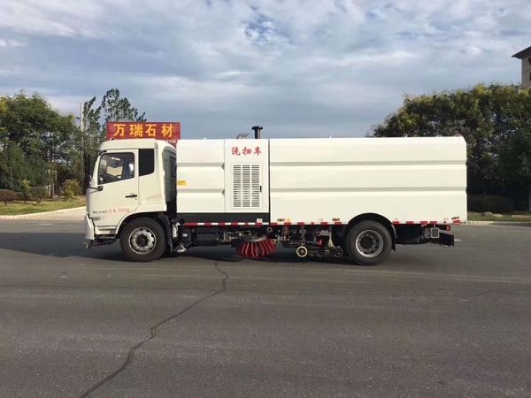 東風(fēng)天錦7水9塵洗掃車(chē)（國(guó)六）