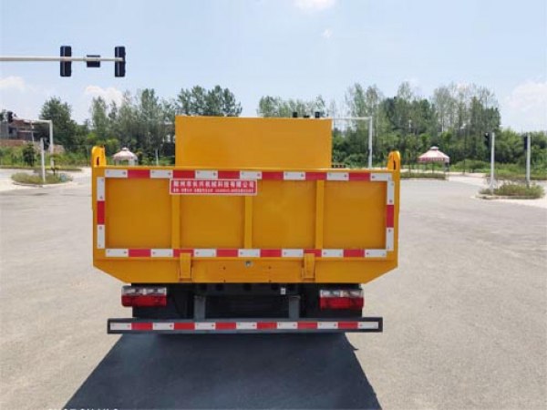 東風(fēng)小多利卡國(guó)六藍(lán)牌雙排自卸式垃圾車