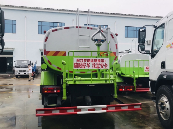 大運(yùn)14噸綠化灑水車