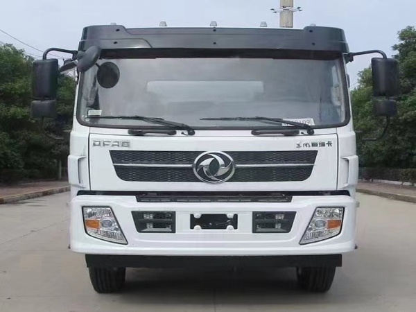 東風(fēng)福瑞卡12方灑水車